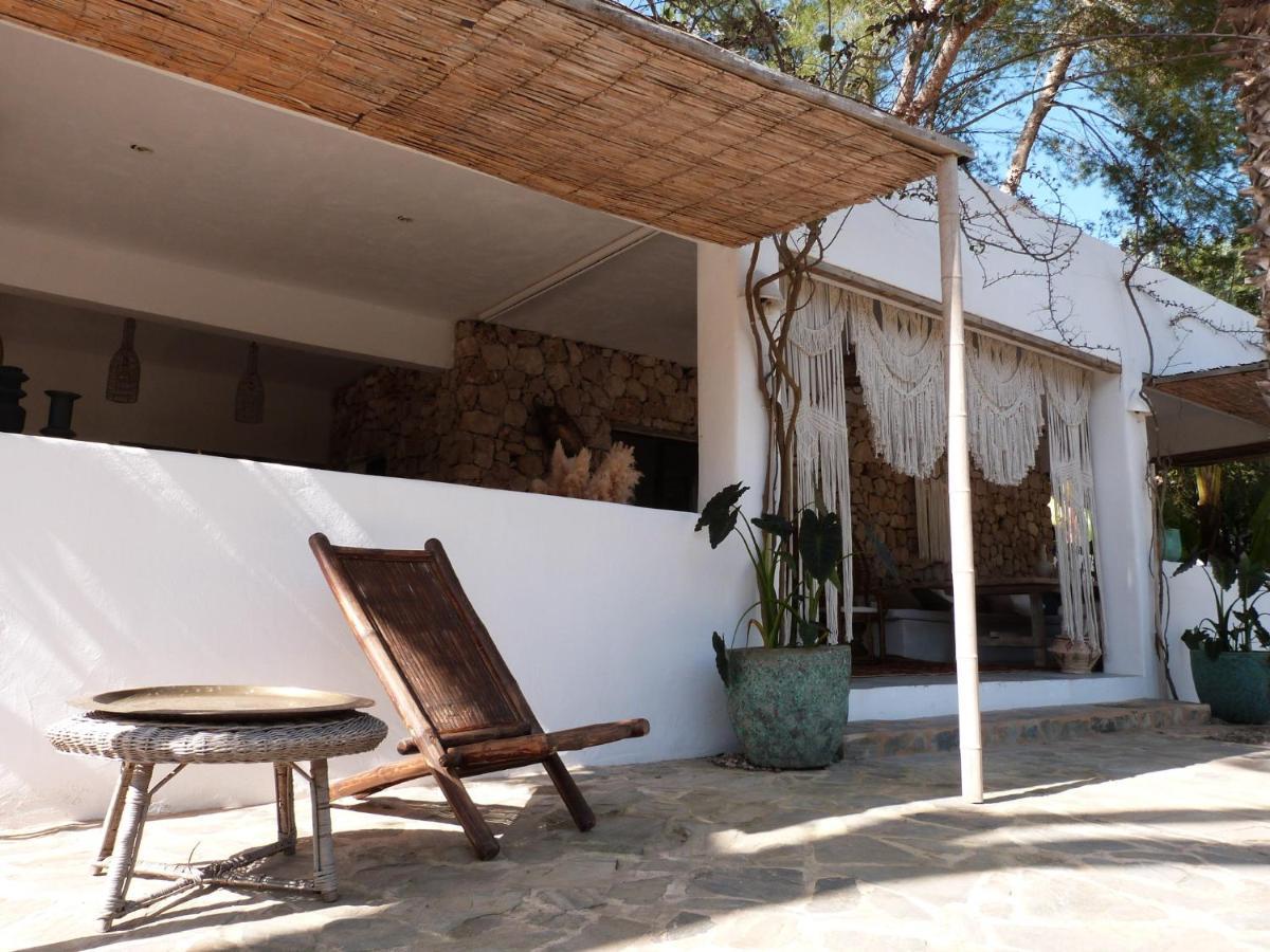 Ipunga Ibiza - Adults Only Villa Кала Лонга Екстериор снимка
