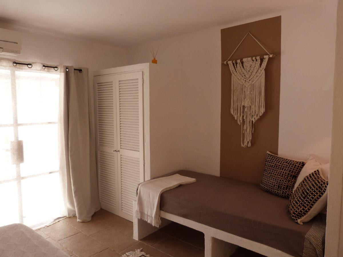 Ipunga Ibiza - Adults Only Villa Кала Лонга Екстериор снимка
