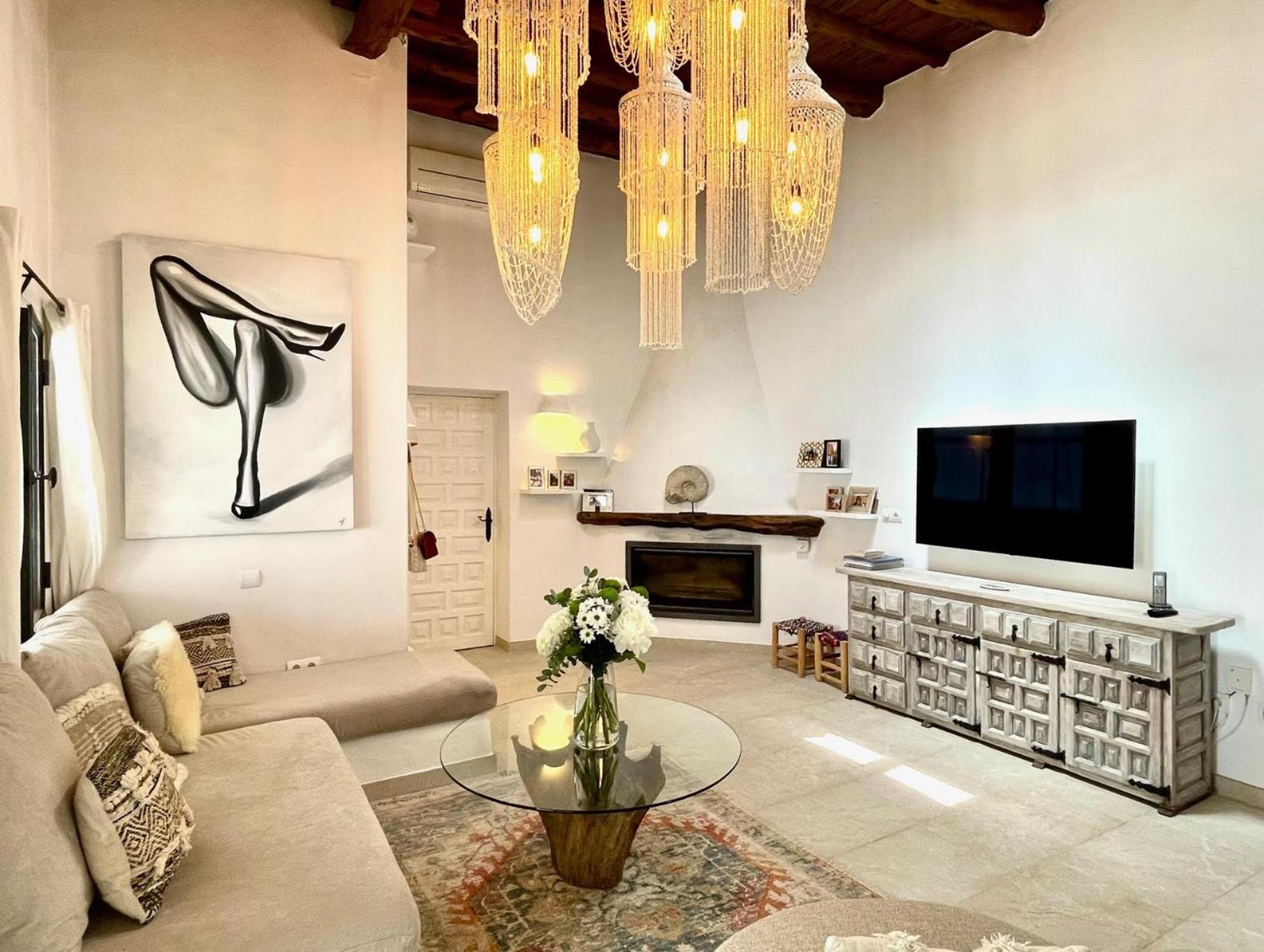 Ipunga Ibiza - Adults Only Villa Кала Лонга Екстериор снимка