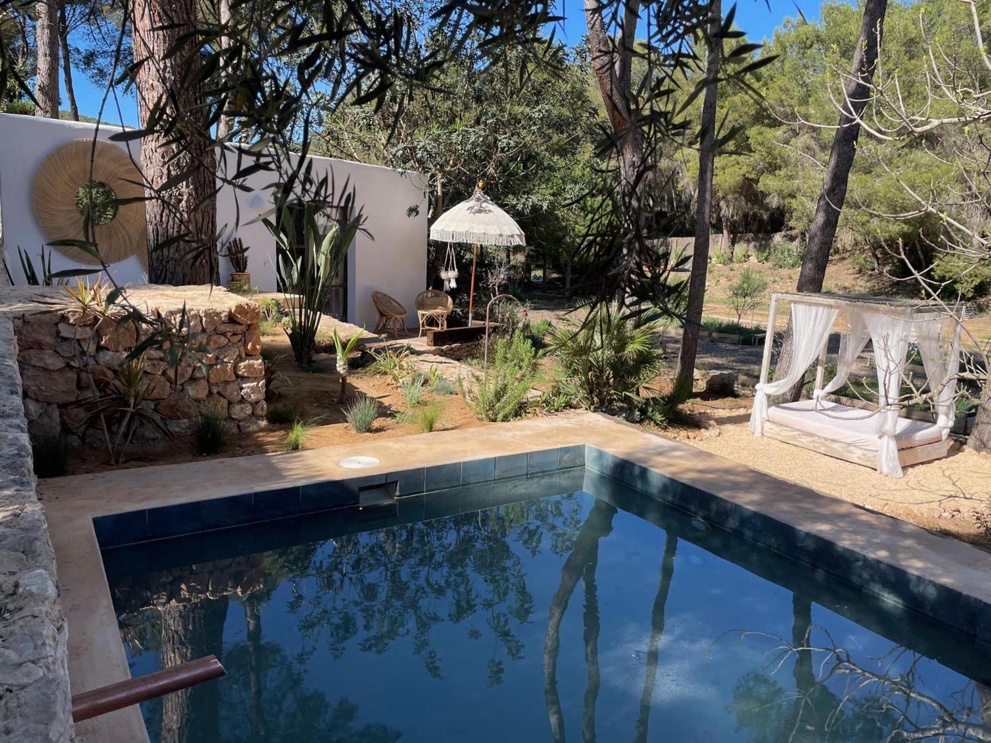 Ipunga Ibiza - Adults Only Villa Кала Лонга Екстериор снимка